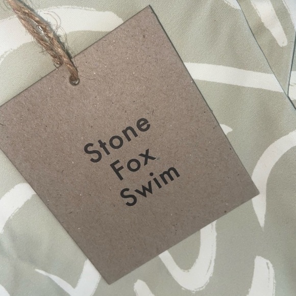NWT Stone Fox Swim Riva Aloe Lines One Piece Swimsuit Size XL - Picture 6 of 7